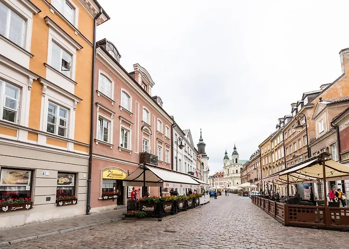 Old Town 5-Bedroom Apartment